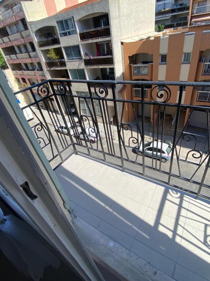 Nice - Appartement T3 Renove De 50 M2 Classe 2 Etoiles Exterior photo
